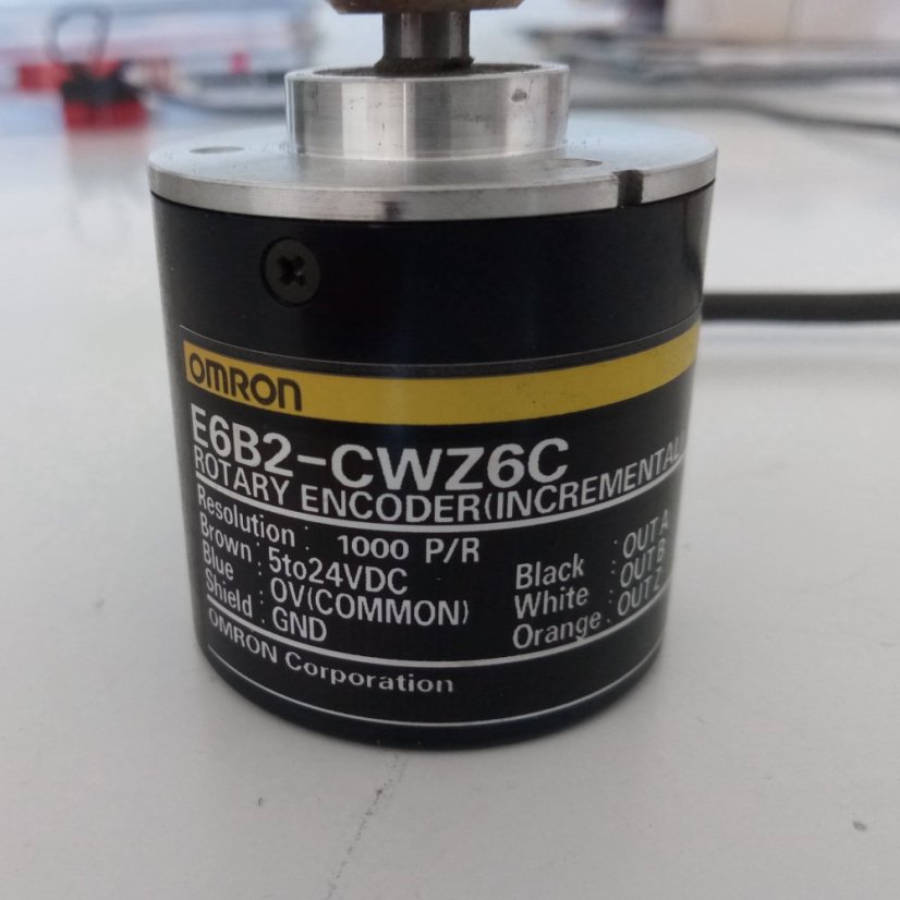 OMRON E6B2-CWZ6C 1000 P/R Incremental Rotary Encoder