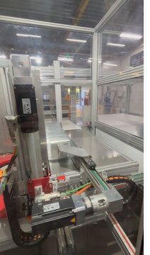 Automatic stacking system